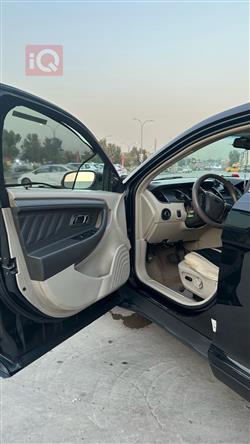 Ford Taurus